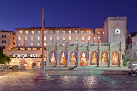 Autor: Palace Elisabeth