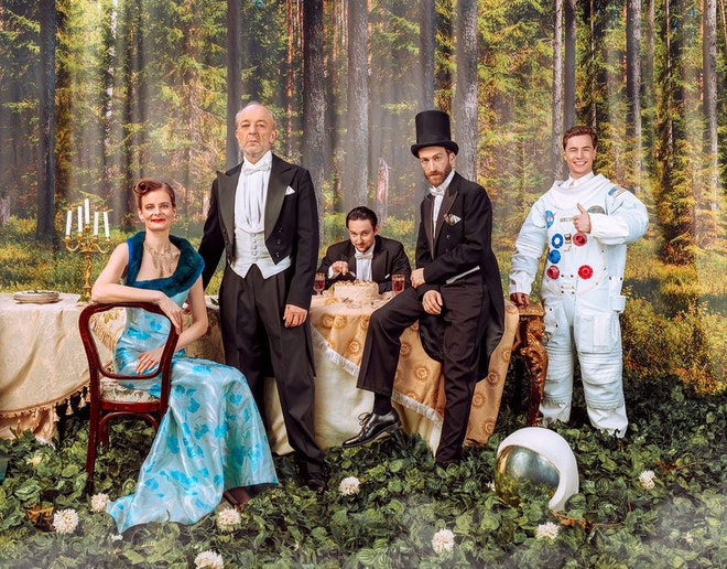Část hereckého souboru Švandova divadla (Andrea Buršová, Luboš Veselý, Petr Kult, Jan Grundman, Oskar Hes)