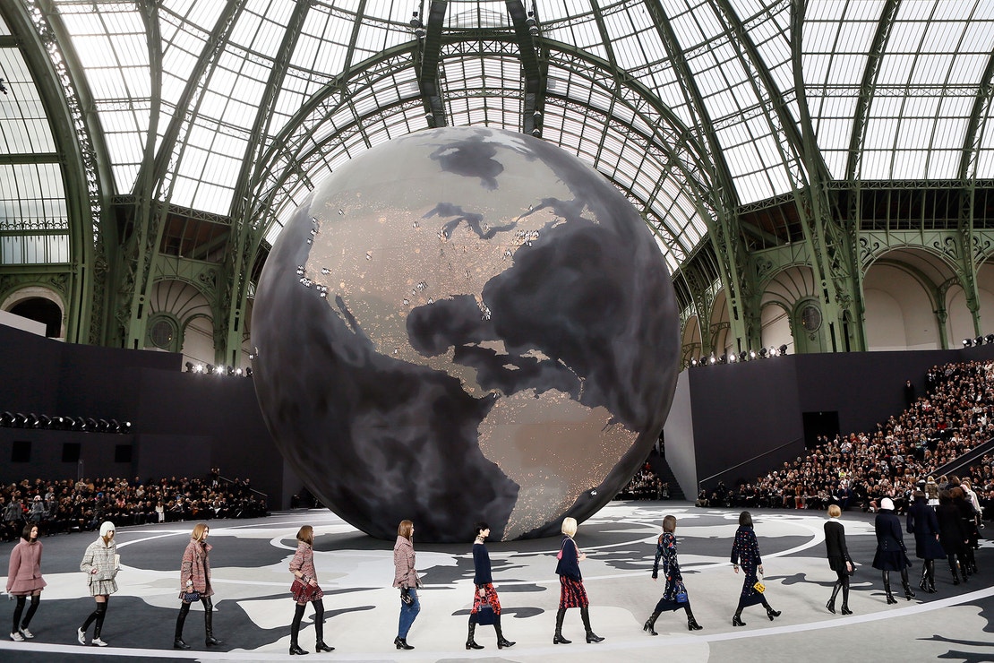 Chanel přehlídka prêt-à-porter podzim - zima 2013/2014, březen 2013