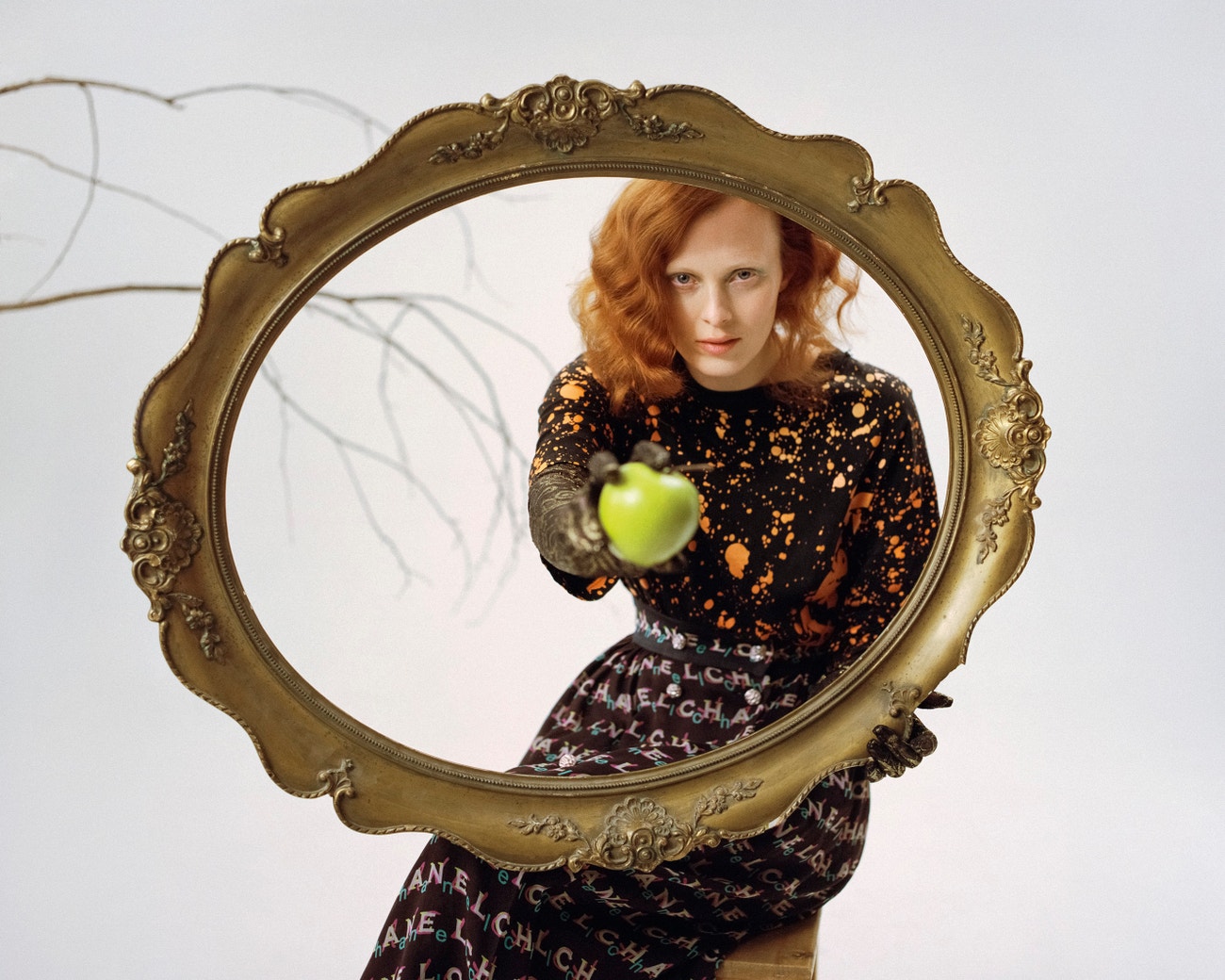 Karen Elson pro Vogue Czechoslovakia, březen 2019