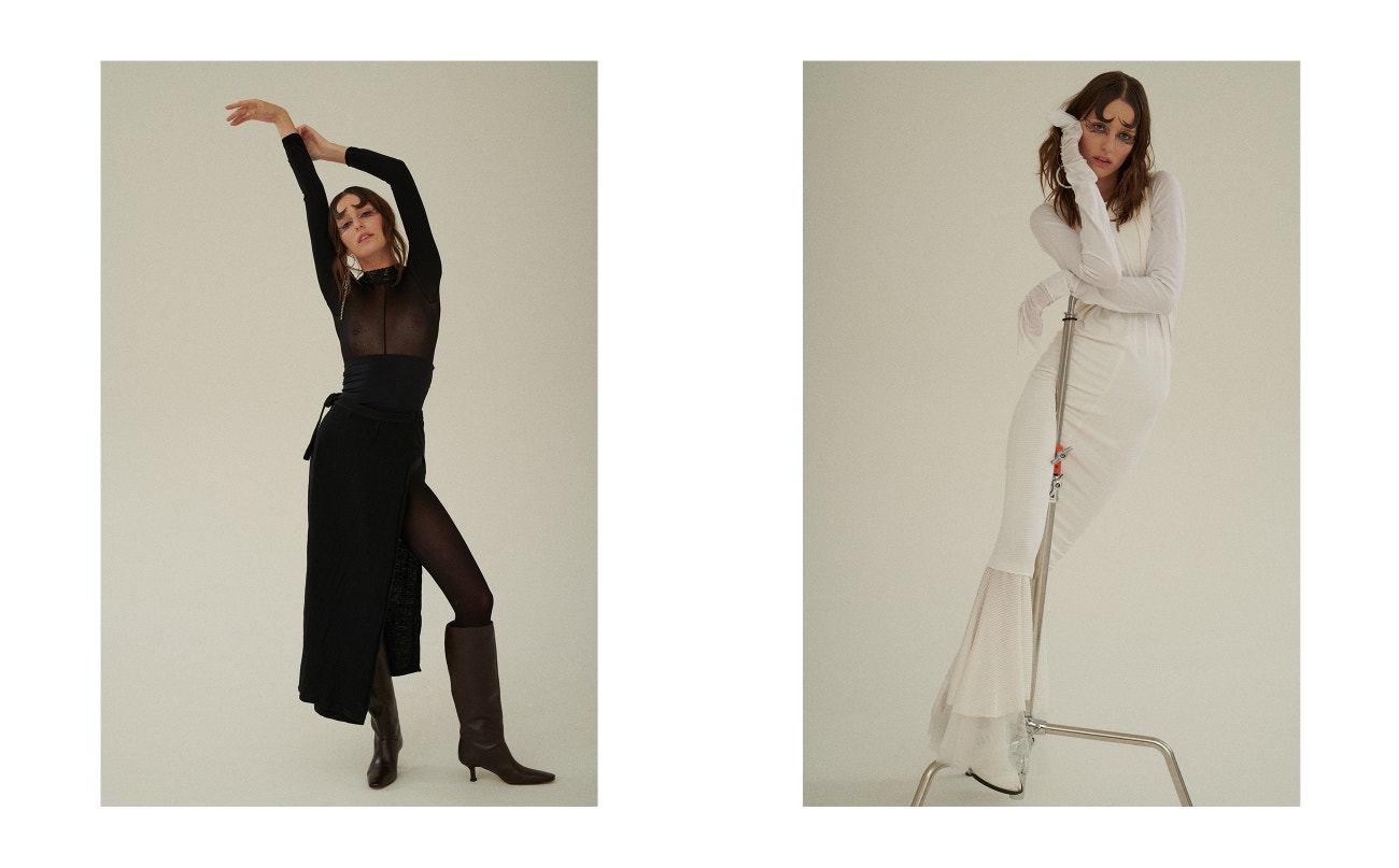 Vlevo: body, Vintage; sukně, Rick Owens; boty, Zara; náušnice, Justine Clenquet.  Vpravo: šaty, Alexander Wang; kalhoty, Krystian Szymczak; boty, Vintage.