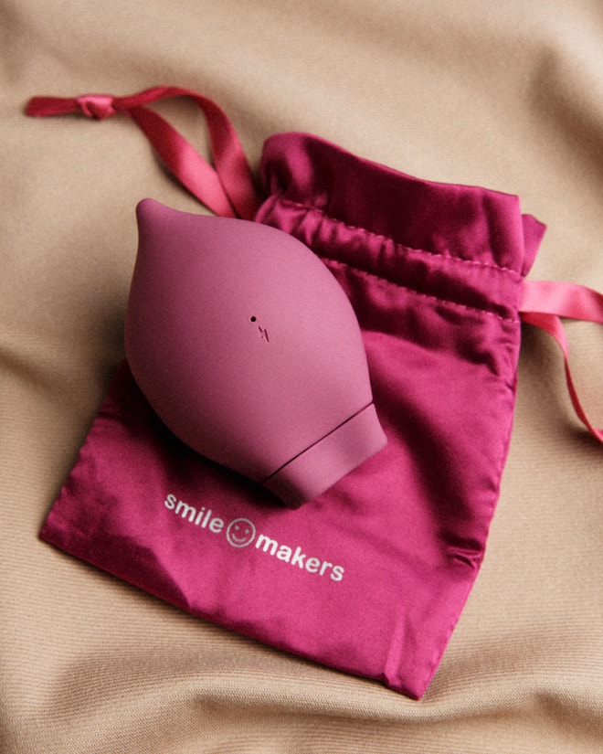 The Poet, vzduchový pulzační vibrátor, Smile Makers, prodává SEPHORA, 3490 Kč