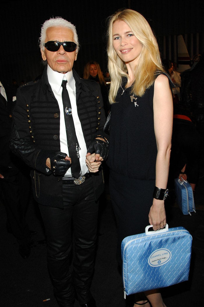 Karl Lagerfeld a Claudia Schiffer Autor: BILLY FARRELL  /Patrick McMullan via Getty Images