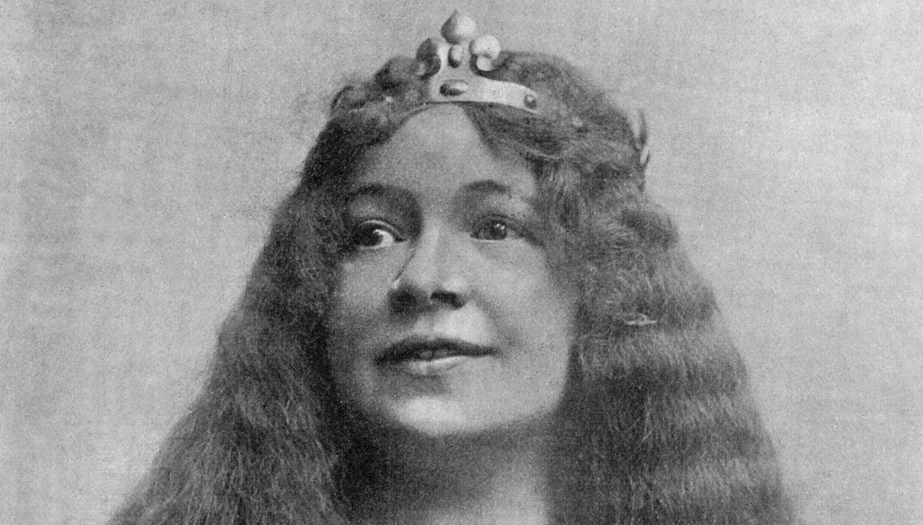 Patos, róby a velká gesta? Nic pro Hanu Kvapilovou, herečku, která šokovala divadlo 19. století Patos, róby a velká gesta? Nic pro Hanu Kvapilovou, herečku, která šokovala divadlo 19. století