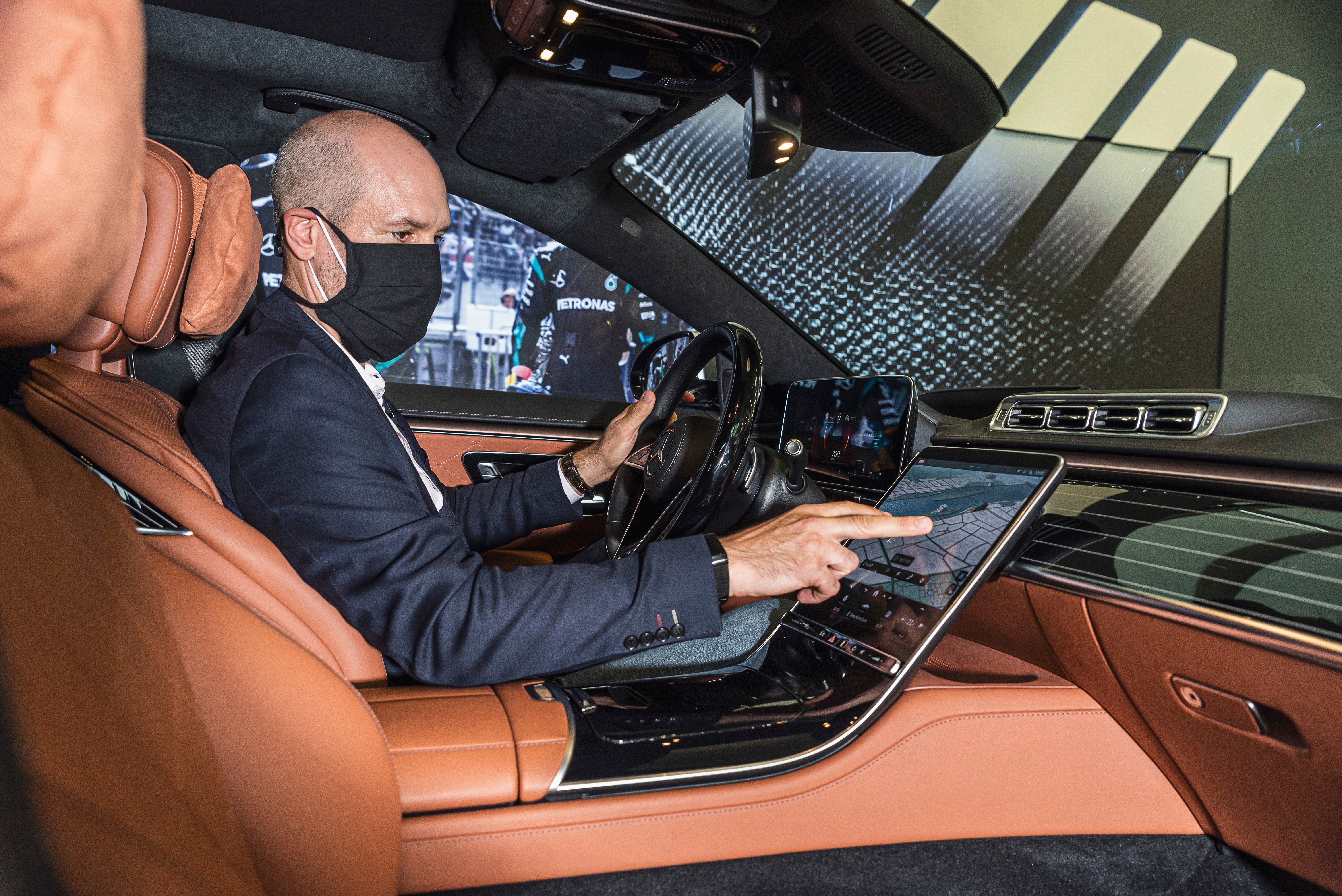 Autor: Mercedes-Benz Autor: Mercedes-Benz