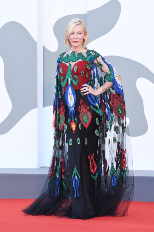Cate Blanchett v šatech Armani Privé SS20 Couture