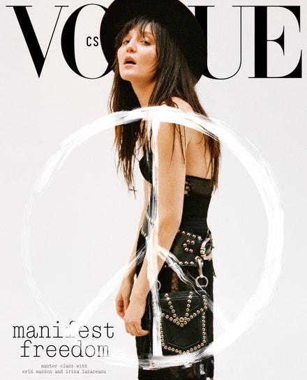Irina Lazareanu na obálce dubnové Vogue CS