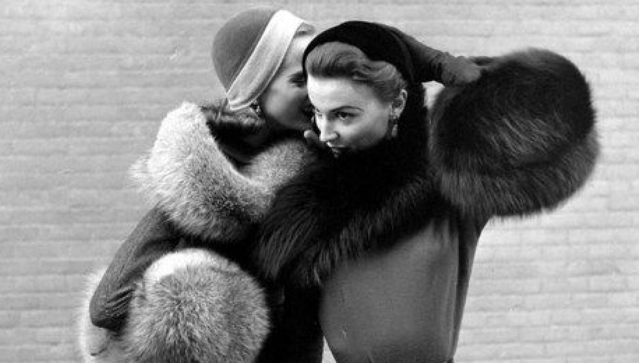 Ruce v teple aneb Kapesní historie rukávníku Ruce v teple aneb Kapesní historie rukávníku