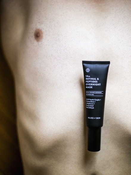 Noční maska s retinolem 1A Overnight Mask, ALLIES OF SKIN, prodává Ingredients, 3100 Kč