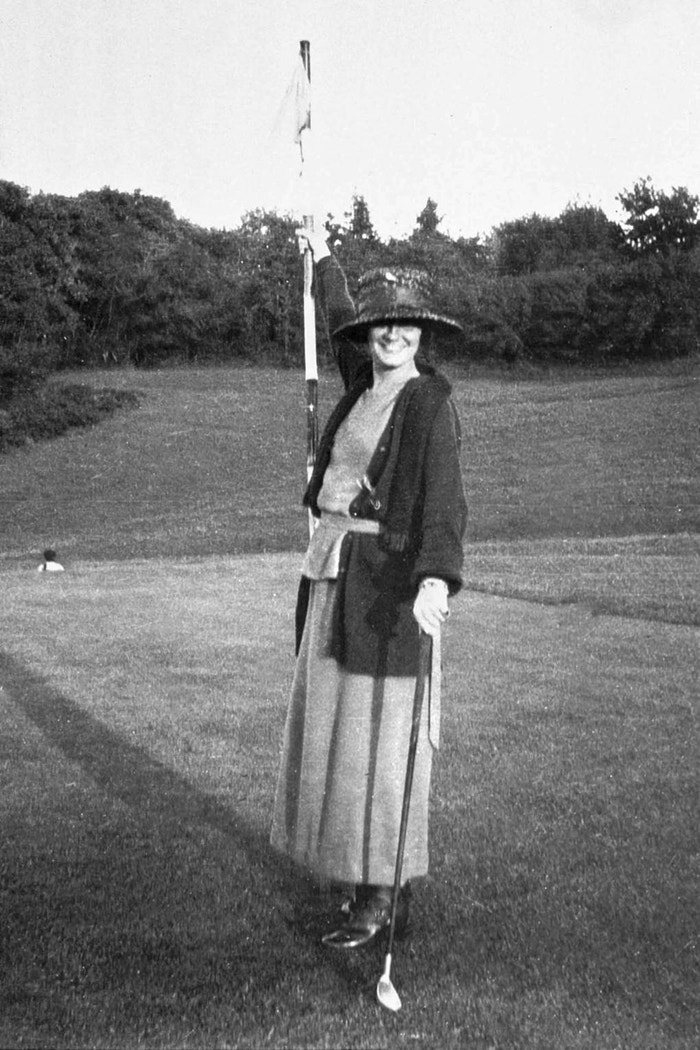 Coco Chanel na golfu, 1910 Autor: Getty Images