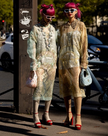 Mikrotrend alert: Proč je letos všechno tak průhledné? Mikrotrend alert: Proč je letos všechno tak průhledné?