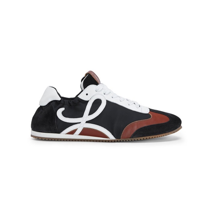 Sneakers, Loewe, prodává Loewe, 490 € Autor: Archiv značky