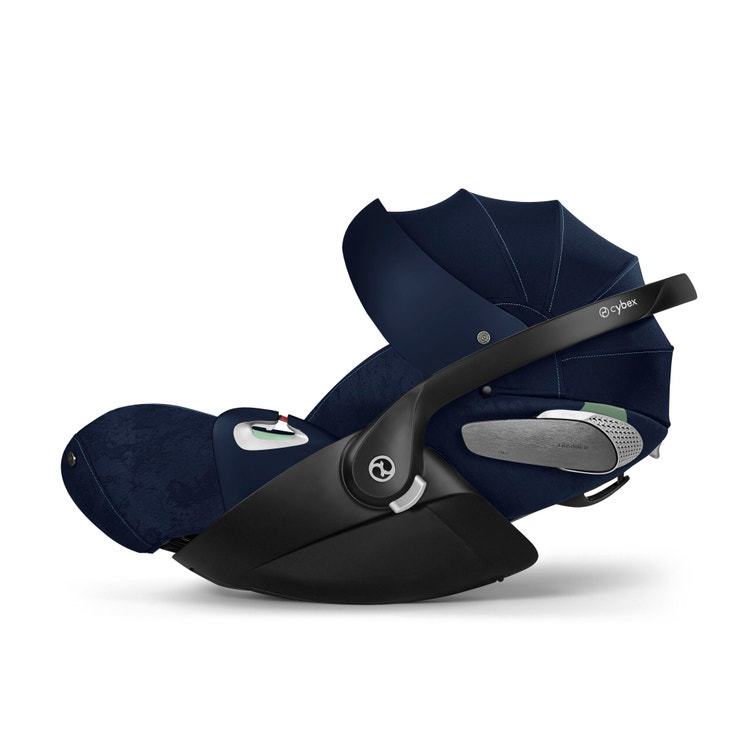 Autosedačka Cloud T i-Size, kolekce Rebellious Luxury Denim Blue, CYBEX, 8 890Kč, prodává CYBEX