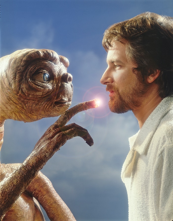Steven Spielberg a E.T. v roce 1982
