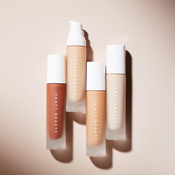 Matující tekutý make up Pro Filt'r , Fenty Beauty, prodává Sephora, 860 Kč