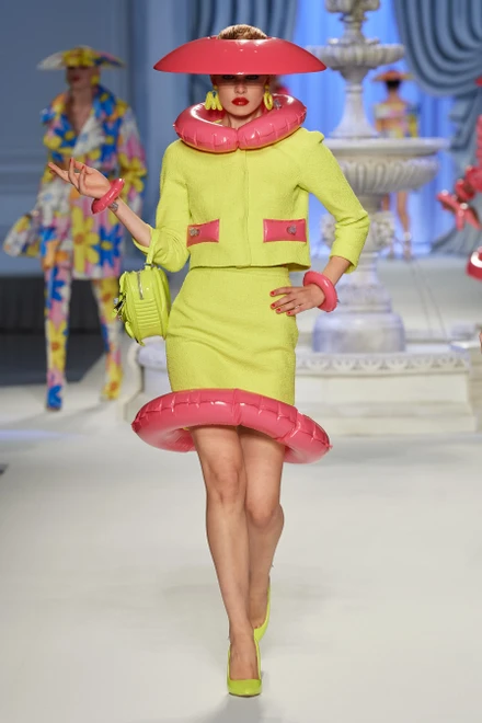 Autor: Courtesy of Moschino