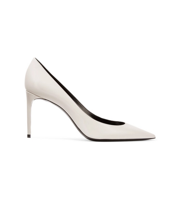 Bílé kožené lodičky, Saint Laurent, prodává Net-A-Porter, 525 €
