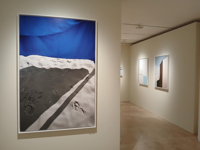 Řím a Franco Fontana: Retrospektivní výstava revolucionáře umělecké fotografie pod dohledem bohyně v Ara Pacis