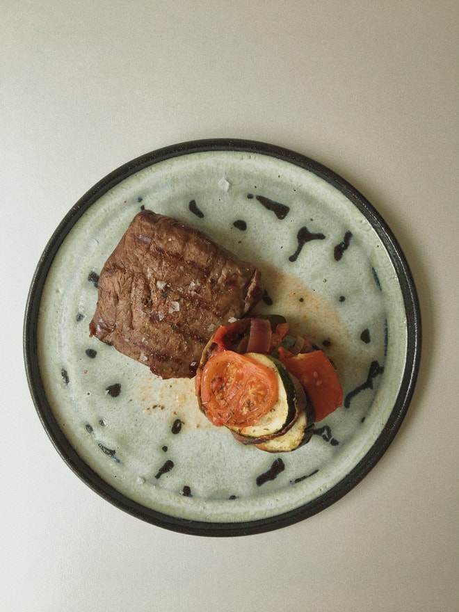 Hovězí steak s ratatouille