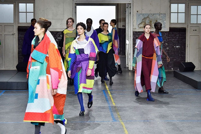 Issey Miyake ready-to-wear AW19/20, Paris Fashion Week, březen 2019