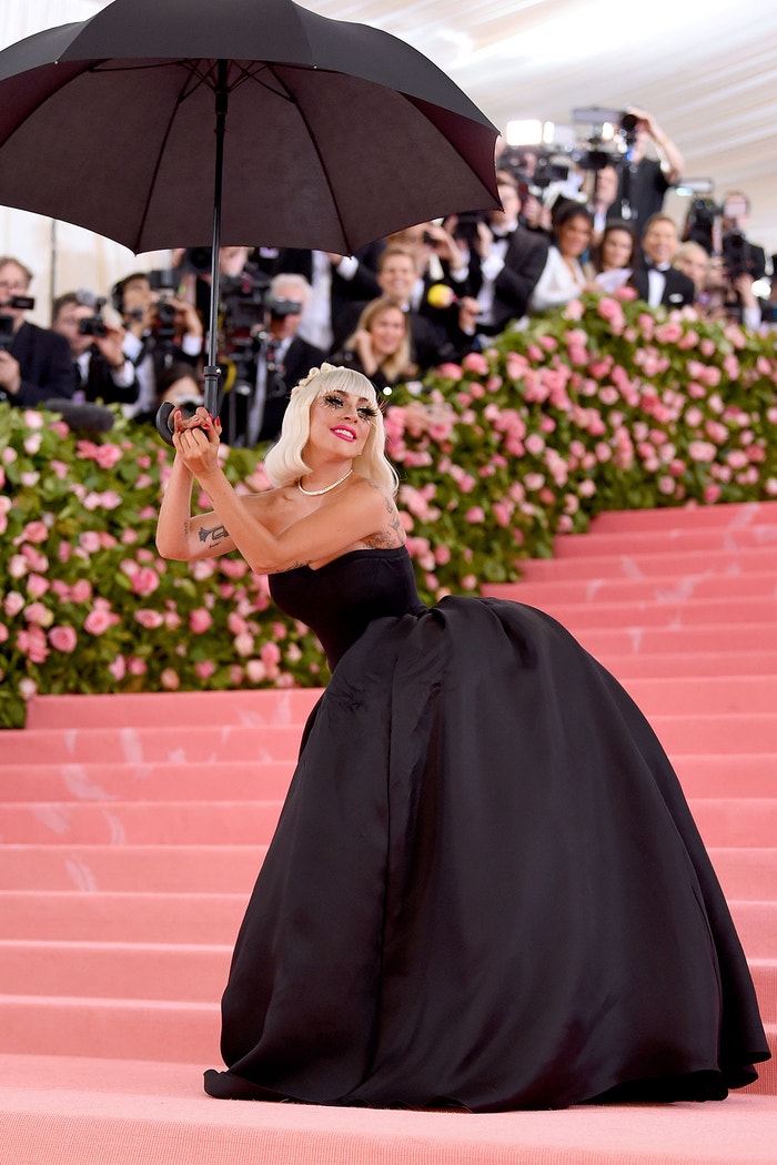 Lady Gaga na Met Gala 2019, téma Camp: Notes on Fashion, Metropolitní muzeum v New Yorku, květen 2019 Autor: Jamie McCarthy/Getty Images