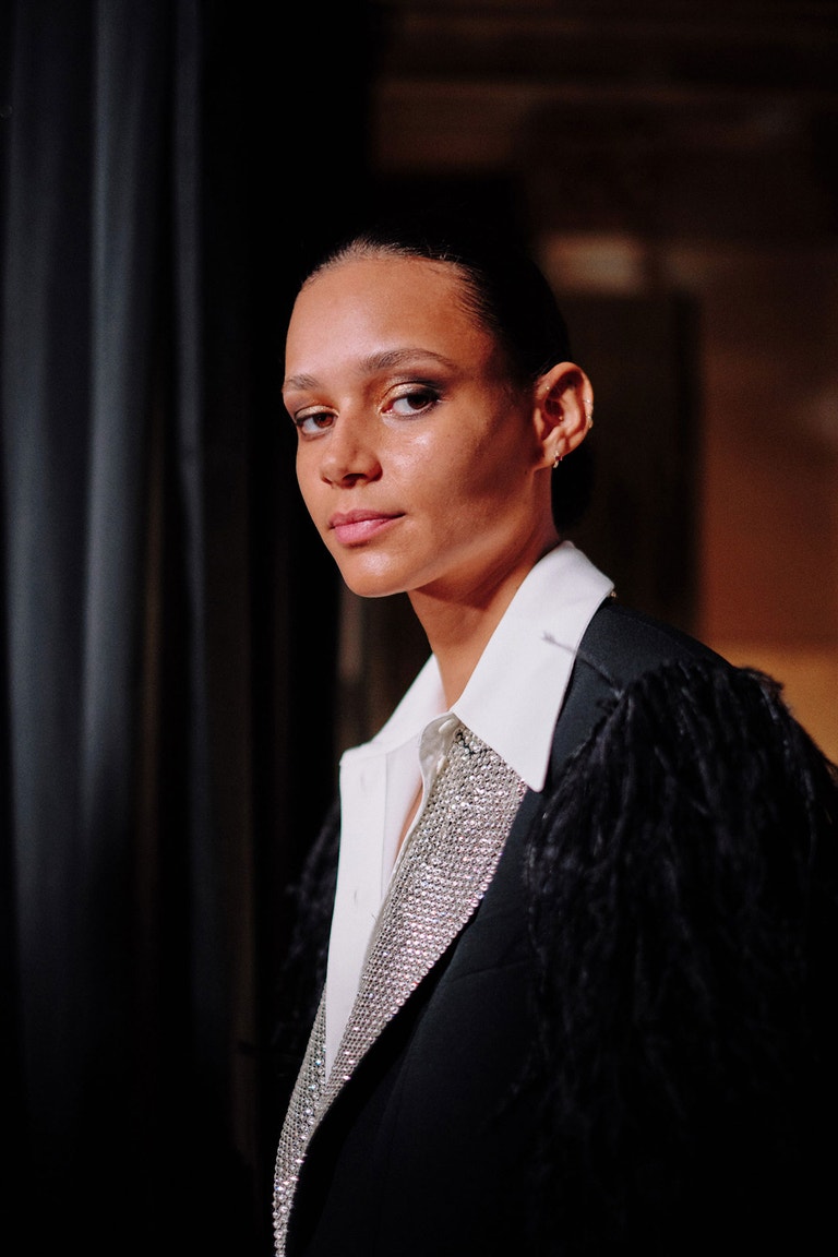 Binx Walton v zákulisí přehlídky Michael Kors AW19, New York