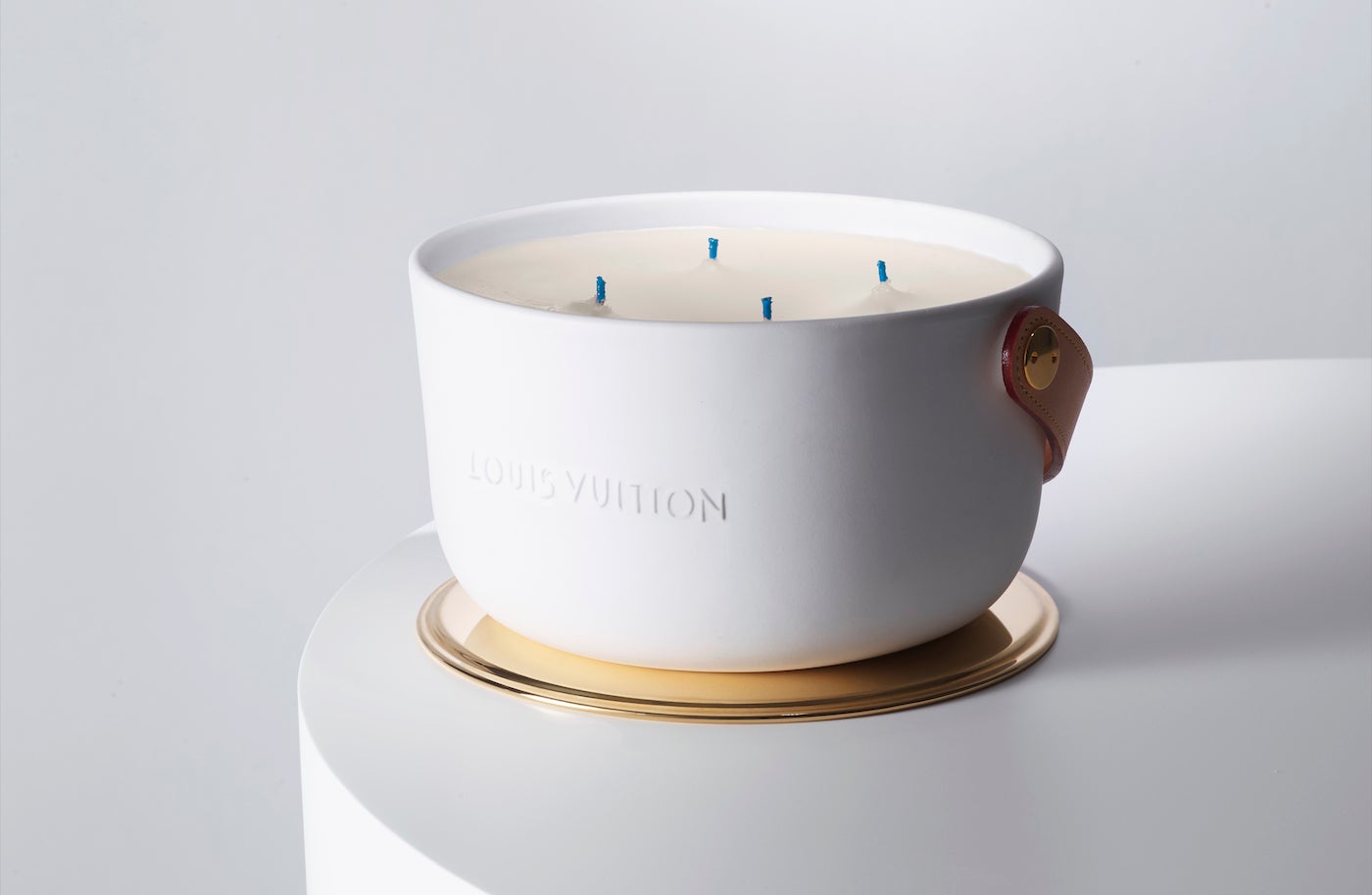 Vonná svíčka Île Blanche (1,1 kg), Louis Vuitton, 550 €