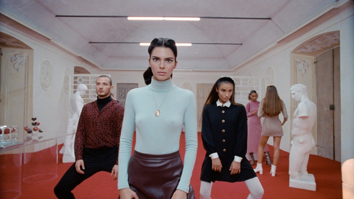 Kendall Jenner v kampani Reserved FW 19/20 Autor: Gordon von Steiner pro Reserved
