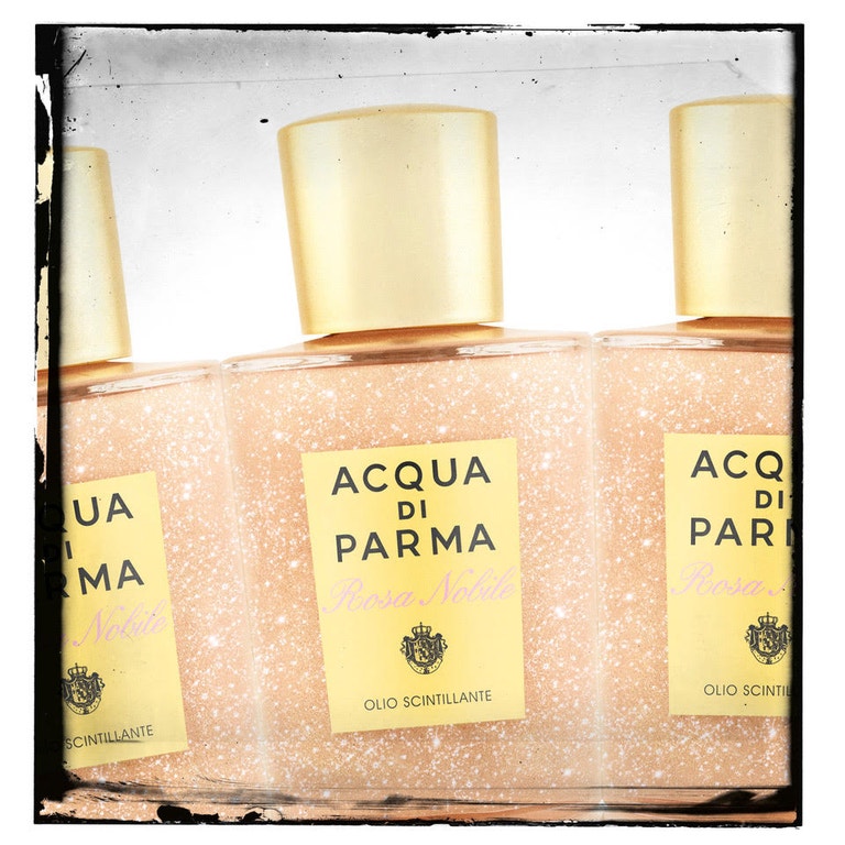 Třpytivý olej na tělo Rosa Nobile, ACQUA DI PARMA, prodává Sephora, 1590 Kč