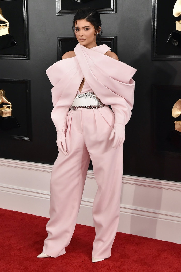 Kylie Jenner na předávání cen Grammy 2019 v růžovém modelu Balmain          Autor: David Crotty/Patrick McMullan via Getty Images