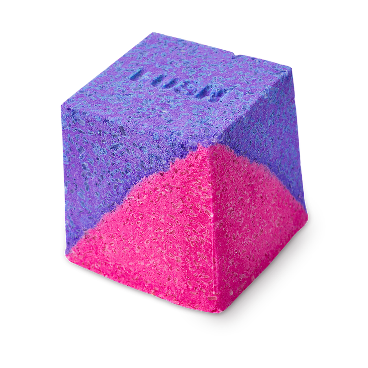 Koupelová bomba Deep Sleep s epsomskou solí, LUSH, prodává Lush, 160 Kč