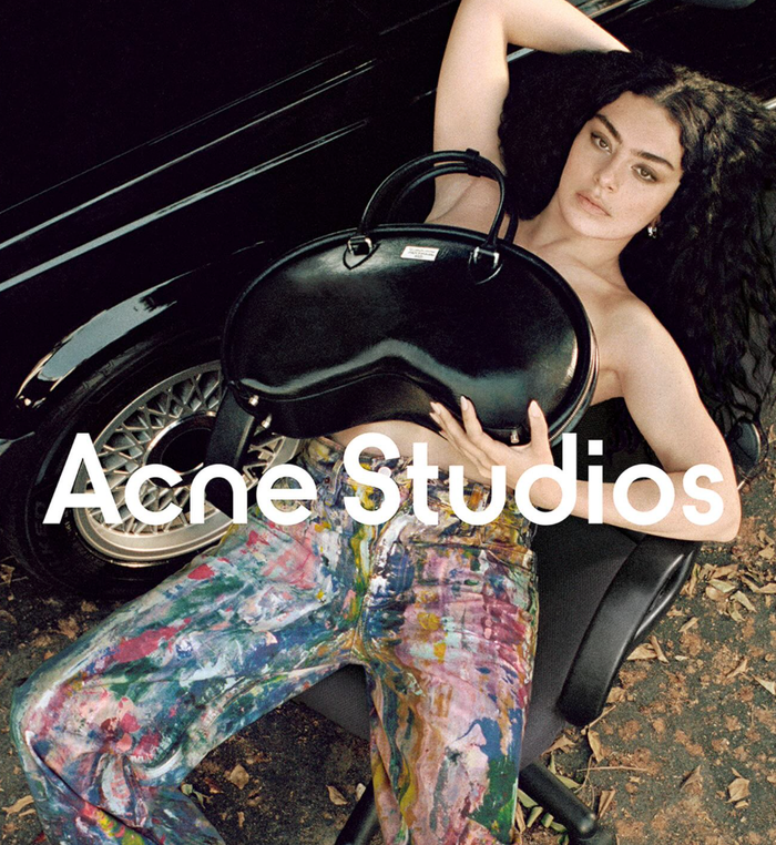 Autor: Acne Studios