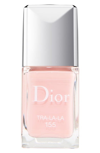 Lak na nehty v odstínu Tra-la-la, Dior, prodává Douglas, 799 Kč