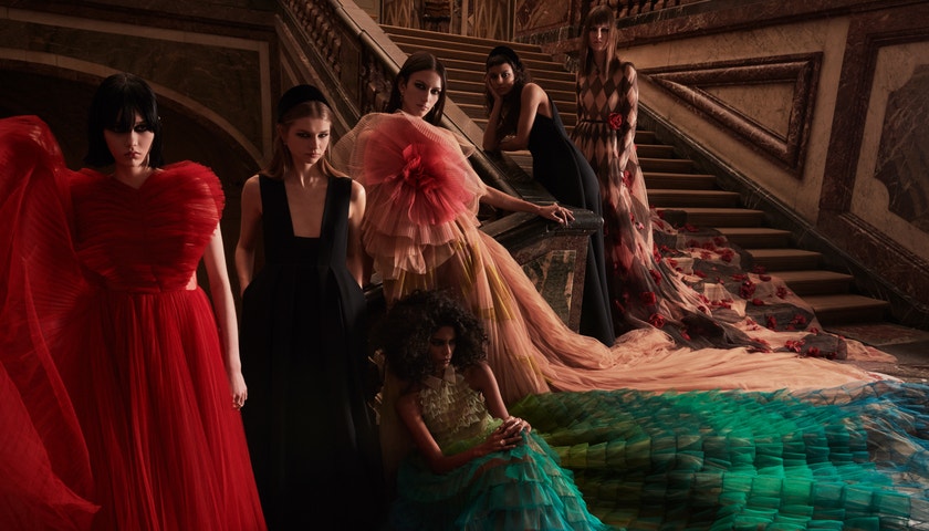 Podzimní kolekce Dior: Pohádková oslava moderní ženy