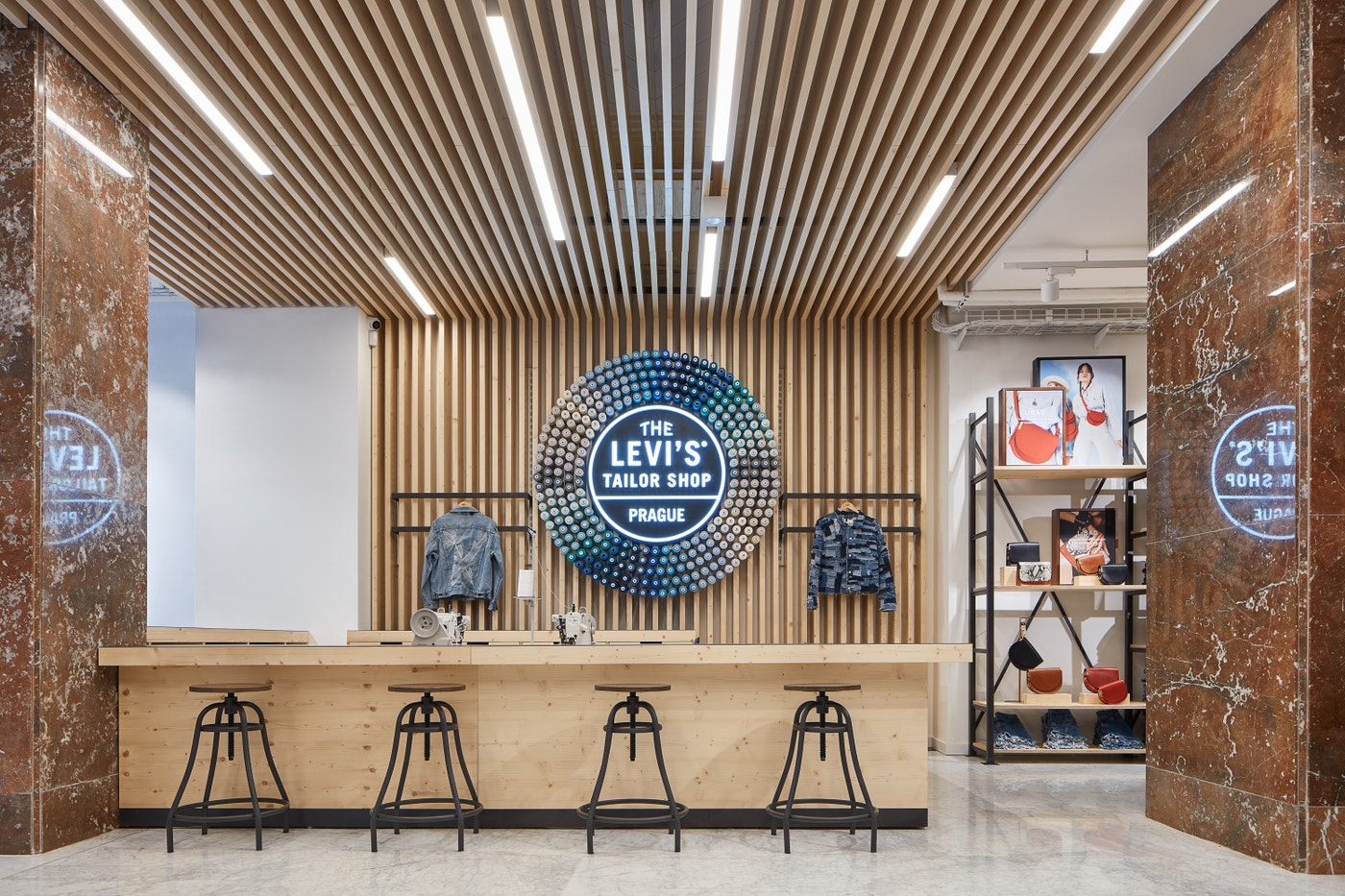 Nový Levi’s v Praze je největší široko daleko | Vogue CS
