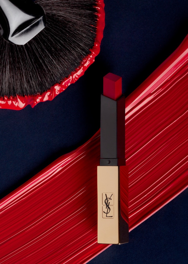 Rtěnka Rouge Pur Couture The Slim v odstínu Contrary Fuchsia No. 8, YSL, prodává Sephora, 1040 Kč