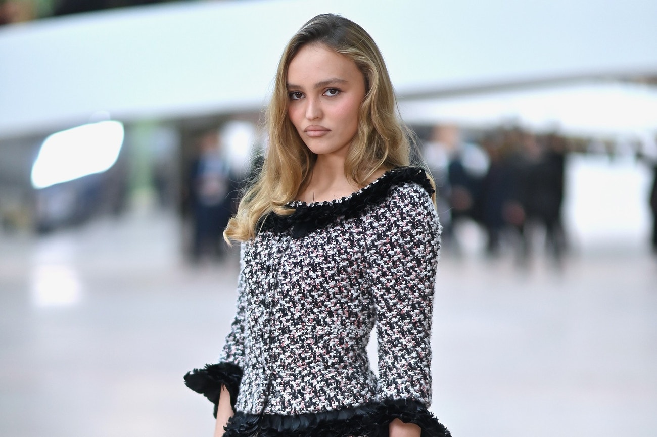 Lily-Rose Depp na haute couture přehlídce Chanel, 28. ledna 2025