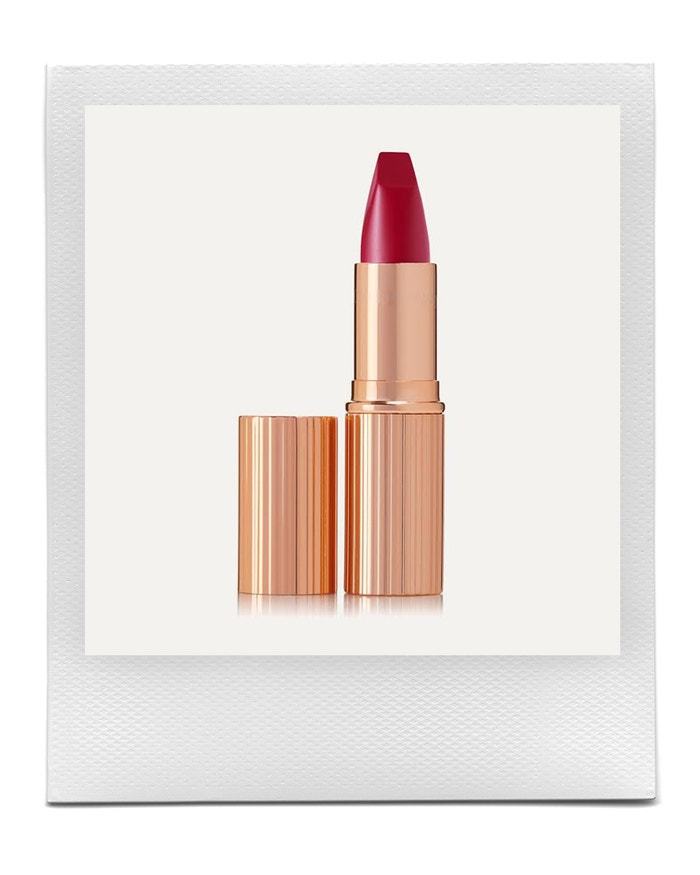 Rtěnka Matte Revolution Lipstick v odstínu The Queen, CHARLOTTE TILBURY, 32 € Autor: Archiv značky