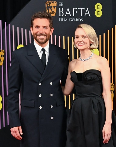 Hollywood v Londýně: Hvězdy a jejich šaty na červeném koberci BAFTA 2024