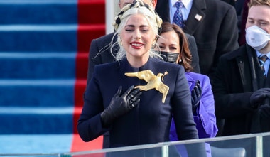 Ikonická brož Lady Gaga je na prodej