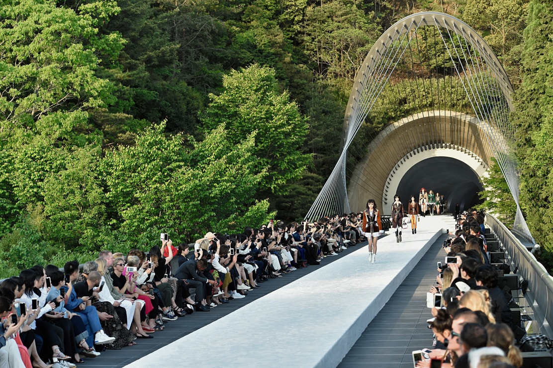Nicolas Ghesquière pro Louis Vuitton (Resort 2018)