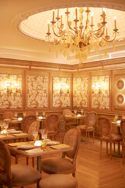 Dior x Harrods, kavárna