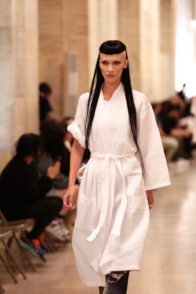 Bella Hadid, Marc Jacobs Fall 2022