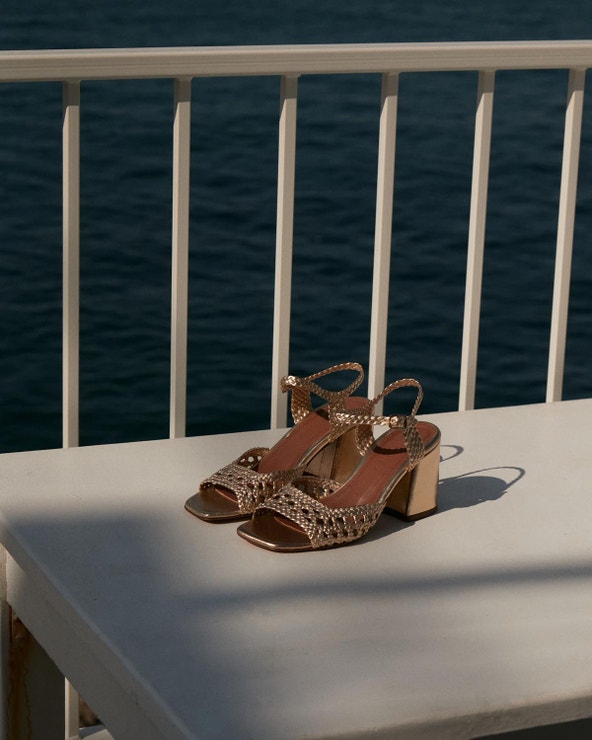 Zlaté sandále Capri na 7cm podpatku, SOULIERS MARTINEZ, prodává Souliers-Martinez.com, 385 €