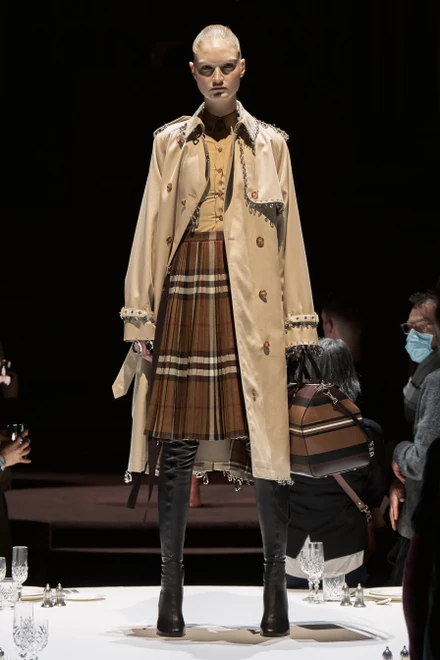 Burberry, Fall 2022