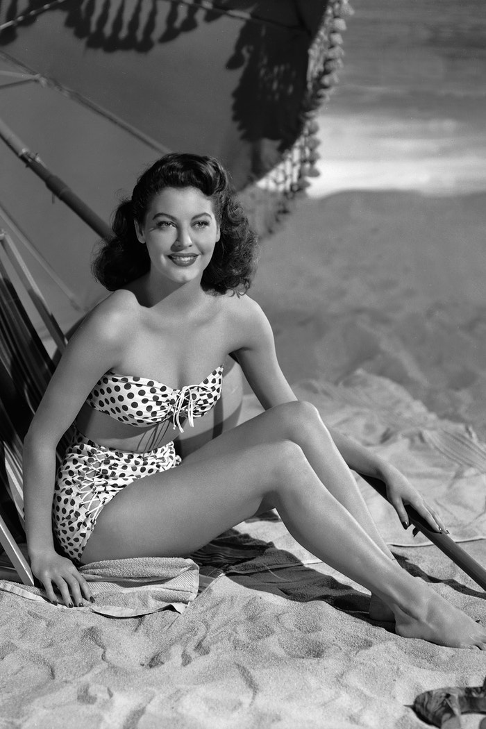 Ava Gardner, 1944