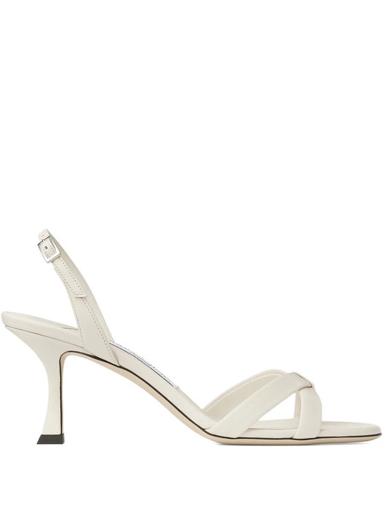 Bílé sandálky, JIMMY CHOO, prodává Farfetch, 650 €