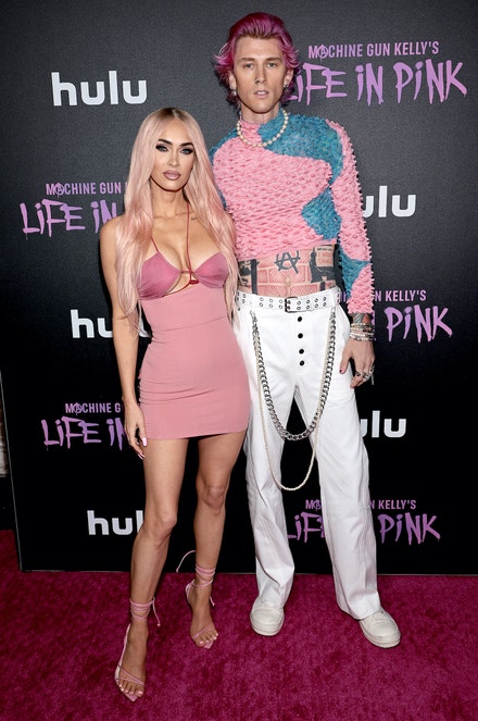 Megan Fox a Colson Baker na premiéře Machine Gun Kelly's Life In Pink v New Yorku, 27. června 2022