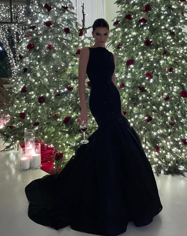 Dárky inspirované celebritami od Hailey Bieber po Taylor Swift Dárky inspirované celebritami od Hailey Bieber po Taylor Swift