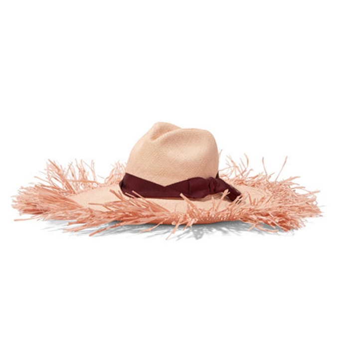 Slaměný klobouk, Sensi Studio, prodává Net-a-Porter, 103 €  Autor: Archiv značky